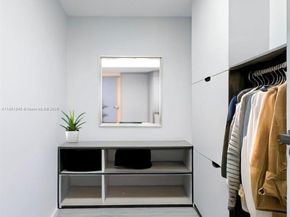 137 Golden Isles Dr 305, Hallandale Beach FL 33009