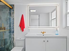 137 Golden Isles Dr 305, Hallandale Beach FL 33009