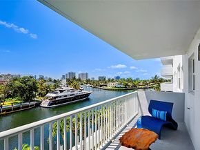 137 Golden Isles Dr 305, Hallandale Beach FL 33009