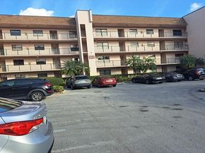 10433 Sunrise Lakes Blvd 104, Sunrise FL 33322