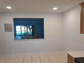 10433 Sunrise Lakes Blvd 104, Sunrise FL 33322