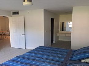 10433 Sunrise Lakes Blvd 104, Sunrise FL 33322