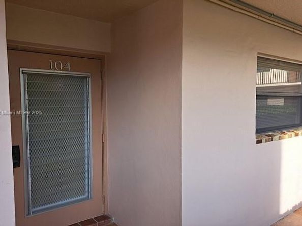 10433 Sunrise Lakes Blvd 104, Sunrise FL 33322