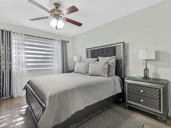 6951 Liberty St, Hollywood FL 33024