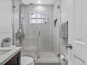 6951 Liberty St, Hollywood FL 33024