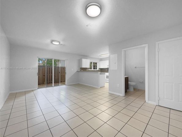 14054 SW 260th St 104, Homestead FL 33032