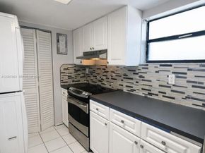 13870 SW 62nd St 208, Miami FL 33183