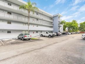 13870 SW 62nd St 208, Miami FL 33183