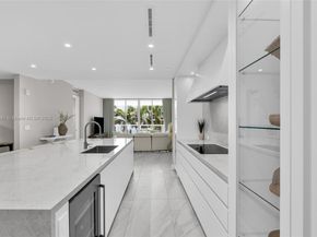 220 SE Mizner Blvd 414, Boca Raton FL 33432