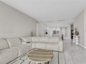 220 SE Mizner Blvd 414, Boca Raton FL 33432