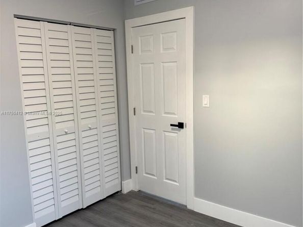 1843 NW 51st Ter, Miami FL 33142