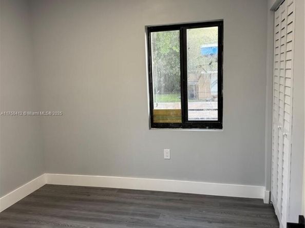 1843 NW 51st Ter, Miami FL 33142