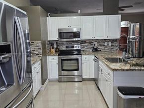 2635 SE 4th Pl, Homestead FL 33033