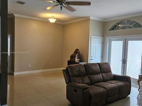 2635 SE 4th Pl, Homestead FL 33033