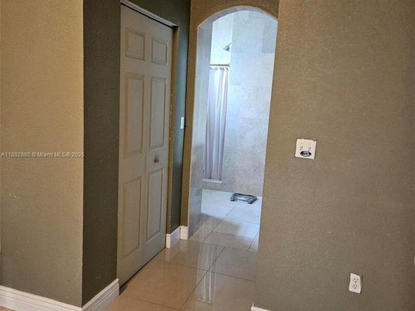 2635 SE 4th Pl, Homestead FL 33033