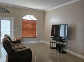 2635 SE 4th Pl, Homestead FL 33033