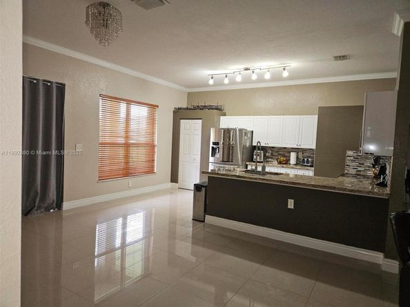 2635 SE 4th Pl, Homestead FL 33033