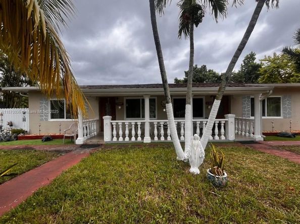 11385 NW 12th Ave, Miami FL 33168