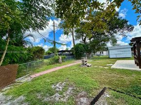 535 Harem Ave, Opa-Locka FL 33054