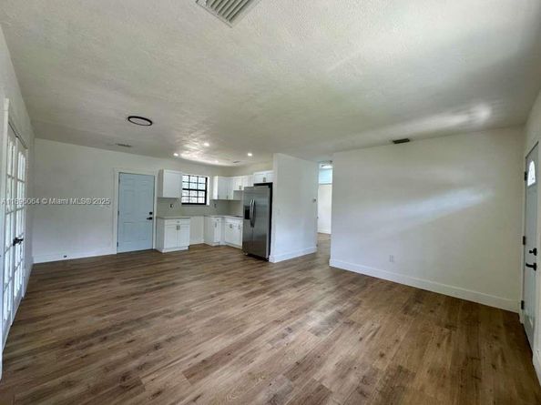535 Harem Ave, Opa-Locka FL 33054