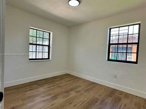 535 Harem Ave, Opa-Locka FL 33054