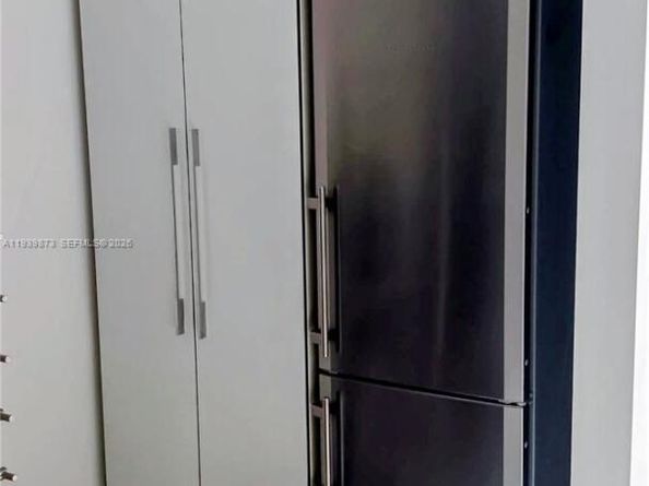 798 Crandon Blvd 55B, Key Biscayne FL 33149