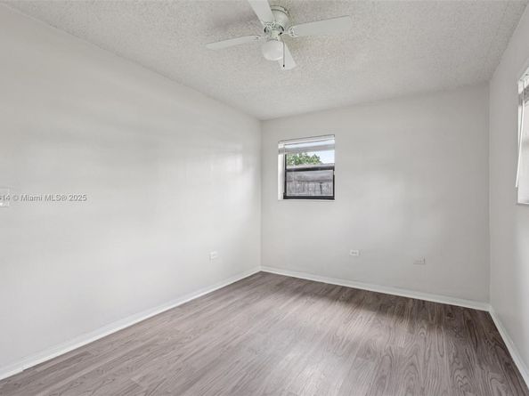 2649 Pine Tree Dr, Miramar FL 33023