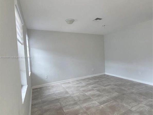 3213 SE 5th Ct, Homestead FL 33033