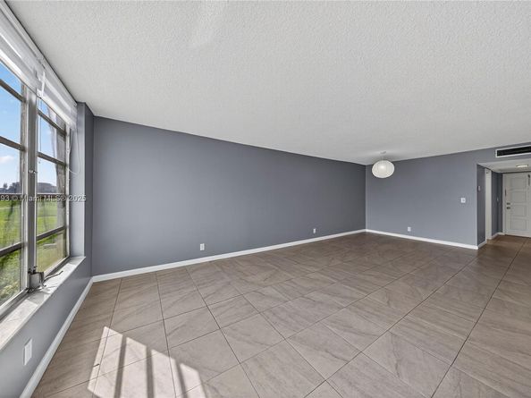 3001 S Course Dr 105, Pompano Beach FL 33069