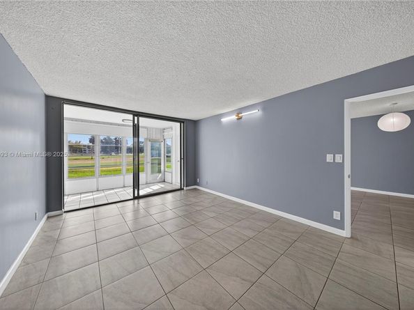 3001 S Course Dr 105, Pompano Beach FL 33069