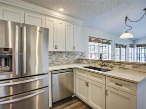 8800 Lake Park Cir N, Davie FL 33328