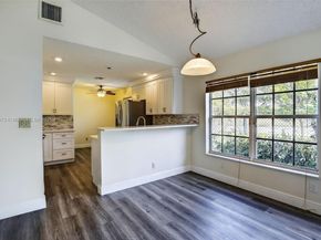 8800 Lake Park Cir N, Davie FL 33328