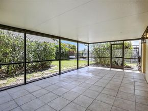 8800 Lake Park Cir N, Davie FL 33328