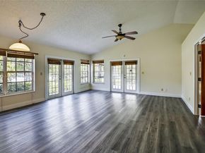 8800 Lake Park Cir N, Davie FL 33328