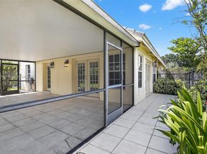 8800 Lake Park Cir N, Davie FL 33328