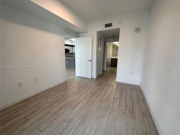 321 NE 26th St 601, Miami FL 33137