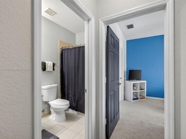 4759 Cypress St, Coconut Creek FL 33073