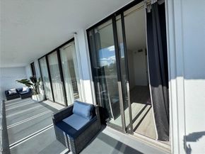 20515 E Country Club Dr 245, Aventura FL 33180