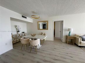 20515 E Country Club Dr 245, Aventura FL 33180