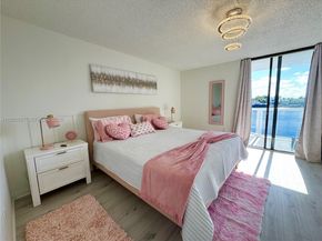 20515 E Country Club Dr 245, Aventura FL 33180