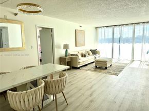 20515 E Country Club Dr 245, Aventura FL 33180