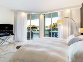 20191 E Country Club Dr TH7, Aventura FL 33180