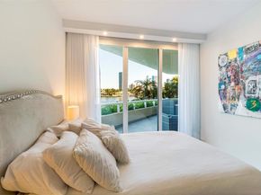 20191 E Country Club Dr TH7, Aventura FL 33180