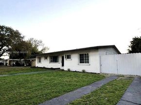 19730 NW 3rd Ct, Miami Gardens FL 33169