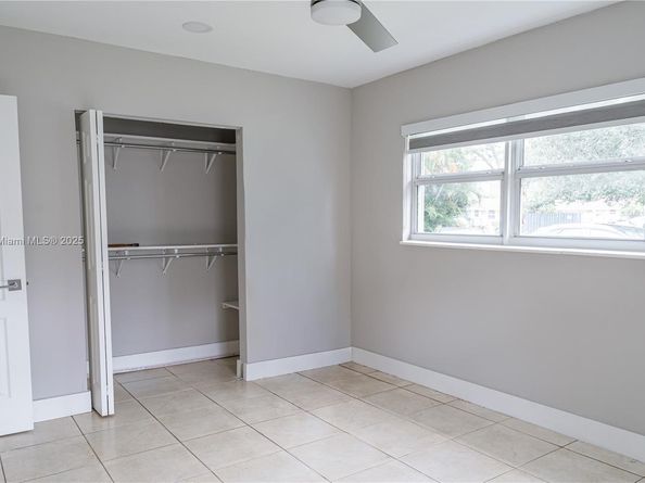2842 Jackson St, Hollywood FL 33020