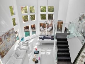 3710 NE 208th Ter, Aventura FL 33180