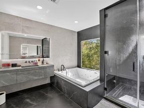 3710 NE 208th Ter, Aventura FL 33180