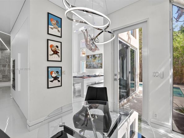 3710 NE 208th Ter, Aventura FL 33180
