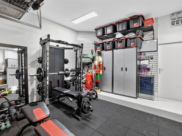 3710 NE 208th Ter, Aventura FL 33180