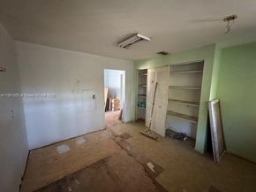 8920 SW 157th St, Palmetto Bay FL 33157